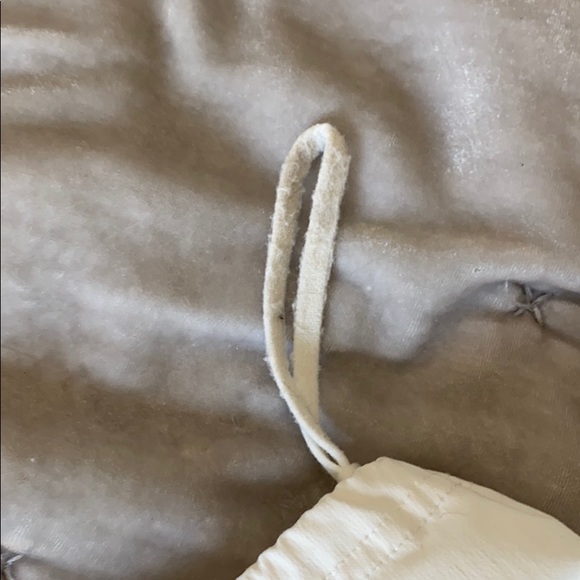 Bright White Lululemon Elastic Waisted Pants. - Picture 7 of 8